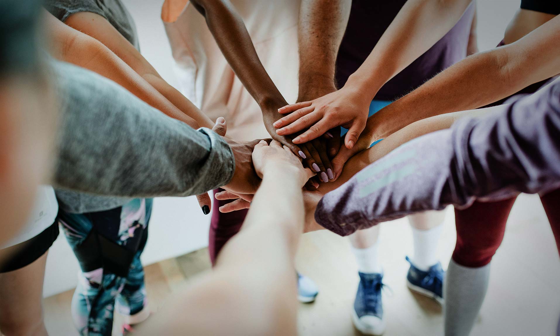 FORUM SERVICES, COLLABORATION PLATFORMS
